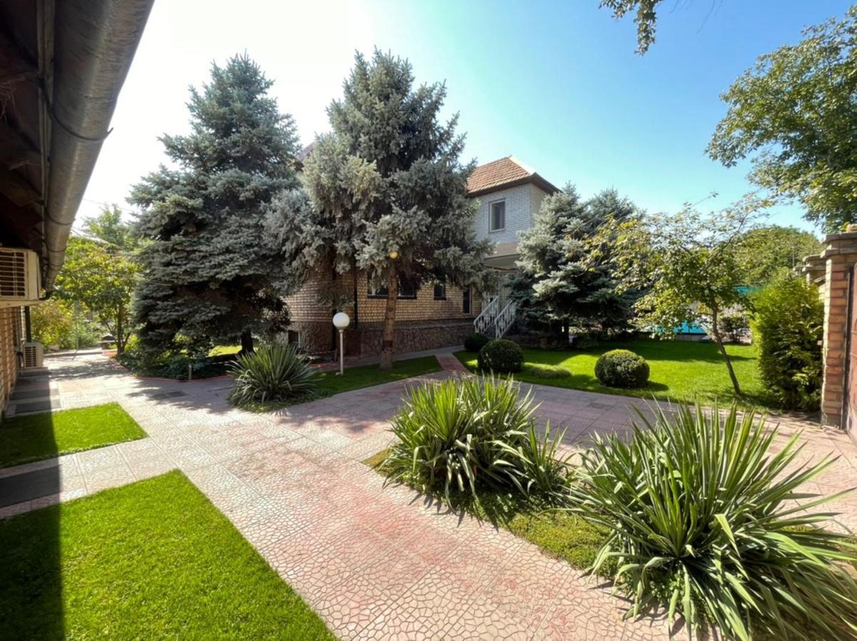 Гостевой Дом Шумкар Азия Guest House Shumkar Asia Biskek Kültér fotó