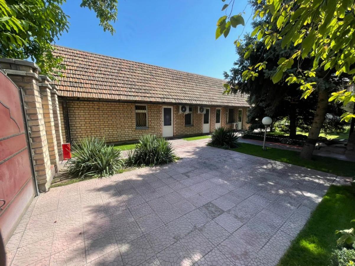 Гостевой Дом Шумкар Азия Guest House Shumkar Asia Biskek Kültér fotó